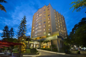 Отель Halong Pearl Hotel  Hạ Long
